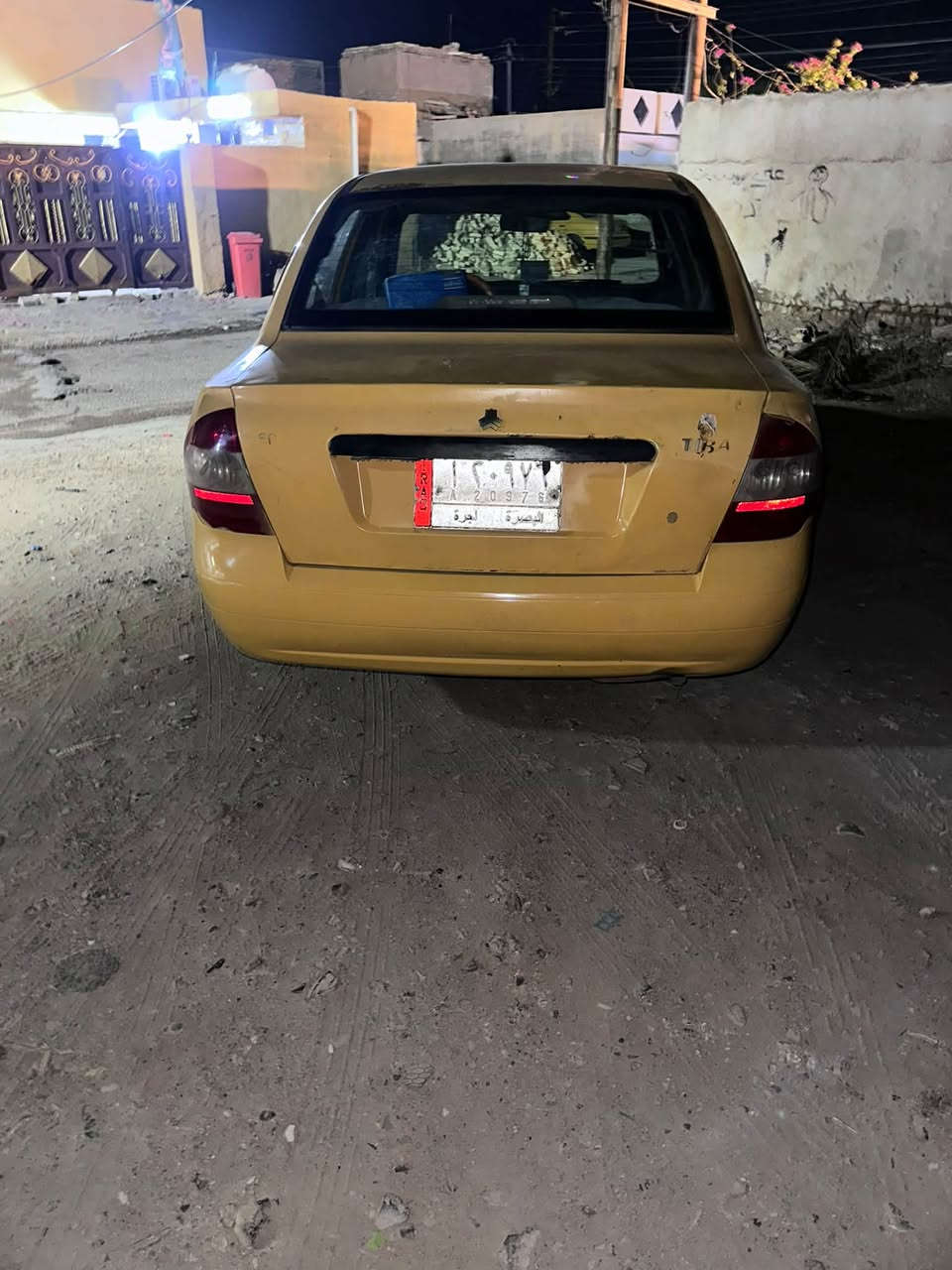 السلام عليكم طيبه موديل ١٣ رقم بصره بدون راعي سياره جاهزه كير مكينه كهربايات  حداديه جديده تخم تاير سياره جاهزه السعر ١٥ ورقه وبيه مجال  العنوان ميسان قضاء علي الغربي الاتصال ***********
