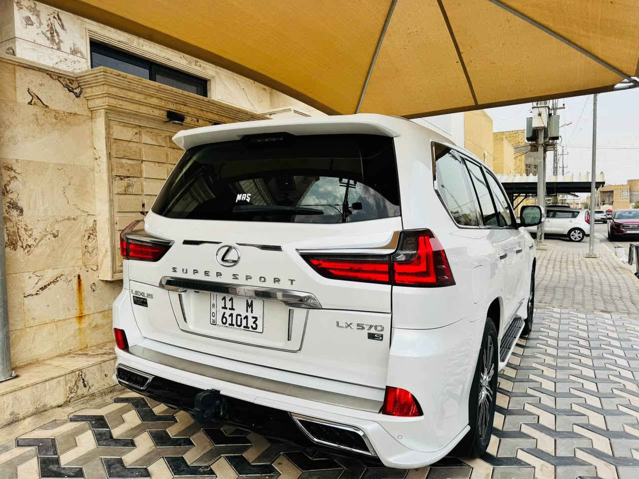لكزز LX570 • ٢٠٢٠ • ١١٦٠٠٠ كم