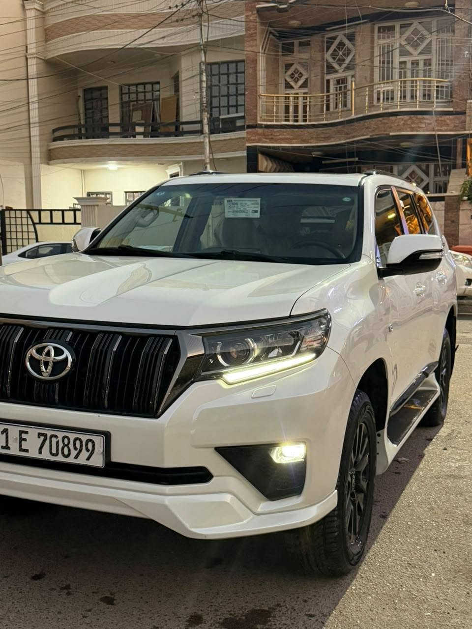 برادو ابيض Txs مدنايت
الاتصال على الرقم 
***********  واتس اب فقط 

موديل ٢٠٢١
السياره نظيفه جدا 
سبيرها ما نازل
دوساتها ( ارضياتها ) اخت الجديده 
تخم تاير ياباني جديد 
فلاترها ودهنها كله من شركة ساز 
ماشيه ٨٠ الف
السعر ٤٢ الف
