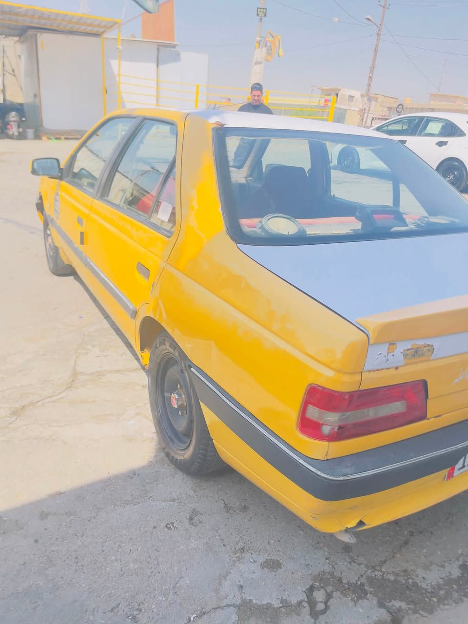 سلام عليكم
بيجو 405
مديل 2013
سنويه ل2030
تخم تاير جديد
حداديه جديده
مابيها لاضربه ولا صبغ
كير ومكينه بلجيس هستوني شادهن
كهربائيات كلها جديده
مابيها نقص 
السياره عوزها بس فحمات سلف او واشر قبق ولفات ينضح
كامله على اخر حبايه مكاني بغداد بسمايه
عارضها ب22 بيها مجال حك الجيه مامتواجد عل فيس
رقمي ***********

