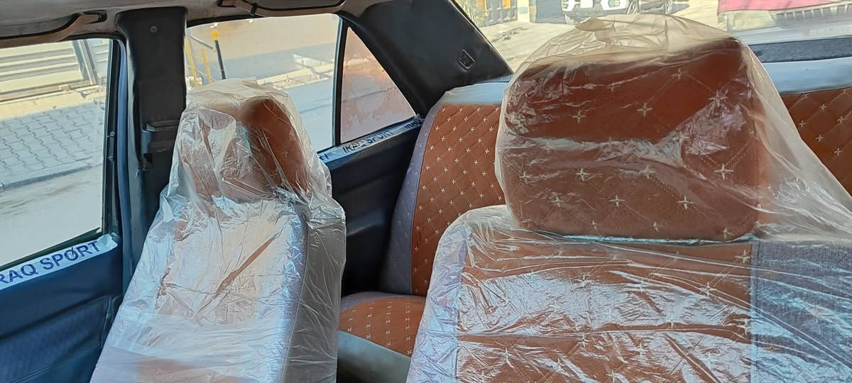 السلام عليكم
مرسدس طيارين موديل ٩١ محور ونجي تخم تاير كهرباء شغالة كلهة حدادية كدام جديدة الورة نص عمر السنوية ساقطة بدون تبريد  مكاني نجف السعر ٤٠ ورقة مع المجال 
***********
