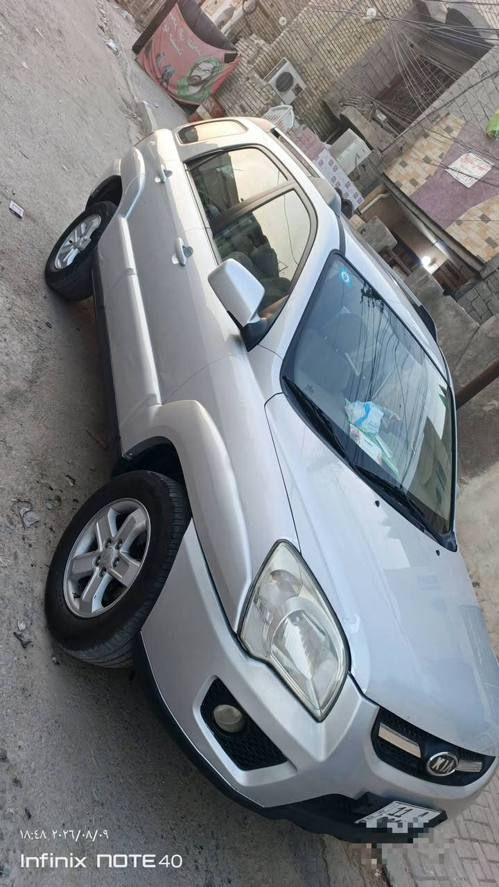 السلام عليكم سبورتج موديل 2009 خليجي محرك 2000 السيارة جاهزه تايرات تبريد حداديه كهربائيات مكفول كير ومحرك وبدون صبغ او ضربة وبيها سلايد روف
 ( فتحه بالقماره) فقط بارد خشم البنيد موضح بالصور و رصعتين مبينه مع صبغ الدعاميات الجمالية رقم بغداد رقم انكليزي يعني ما تتعب مباشر تحول سعر السيارة 105 والله سعرها اقل من اخواتها حلوه كلش أحلا من الصور عندي ظرف واريد ابيع 
موبايل ***********
