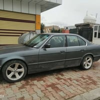 بي إم دبليو 525 • محرك ٢٫٥ • جير عادي