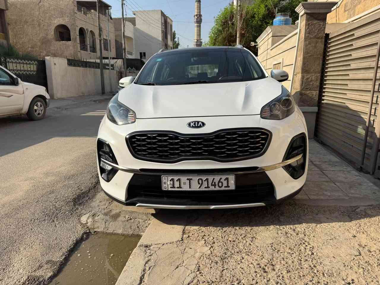 السلام عليكم كيا سبورتج 2019 جي تي لاين رقم بغداد تحويل مباشر فول واحد على واحد ماشية 102 الف كيلو مشي حقيقي مكفولة كفالة عامة من بارد وصبغ وتبديل من كير محرك صدر كله بلادي السياره جدا جديده   السعر المطلوب ب193 وبيه مجال بسيط عنواني بغداد البياع من جهة القادسية ***********
