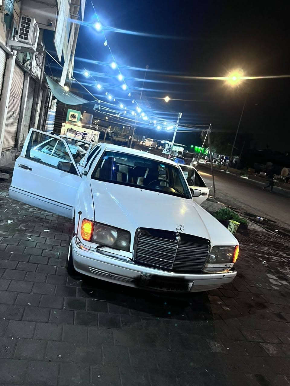 سلام عليكم
سياره جامبوا رئاسي باب قصير 

300se

موديل 87

رقم بغداد باسمي 
تحويل ثاني يوم 

محور كير مكينه راس ثور 3000

 

كامله سياره  

مال جناي بس مستعجل ع بيعته 

تبريد دايمه ع ايدي ثلج خير من الله 

تخم تاير جديد

مكفوله الغود وقواعد دبل من خياس لو كص لو تصليح 

صدر امامي خلفي دايمه ع ايدي صار شهر 

سياره كله شغاله كهربائيات عليه لاين زنون  

دشبوله فطر ما بي نظيفة 

غرفته خير من الله 

عنواني بغداد 

***********

سعر 55
