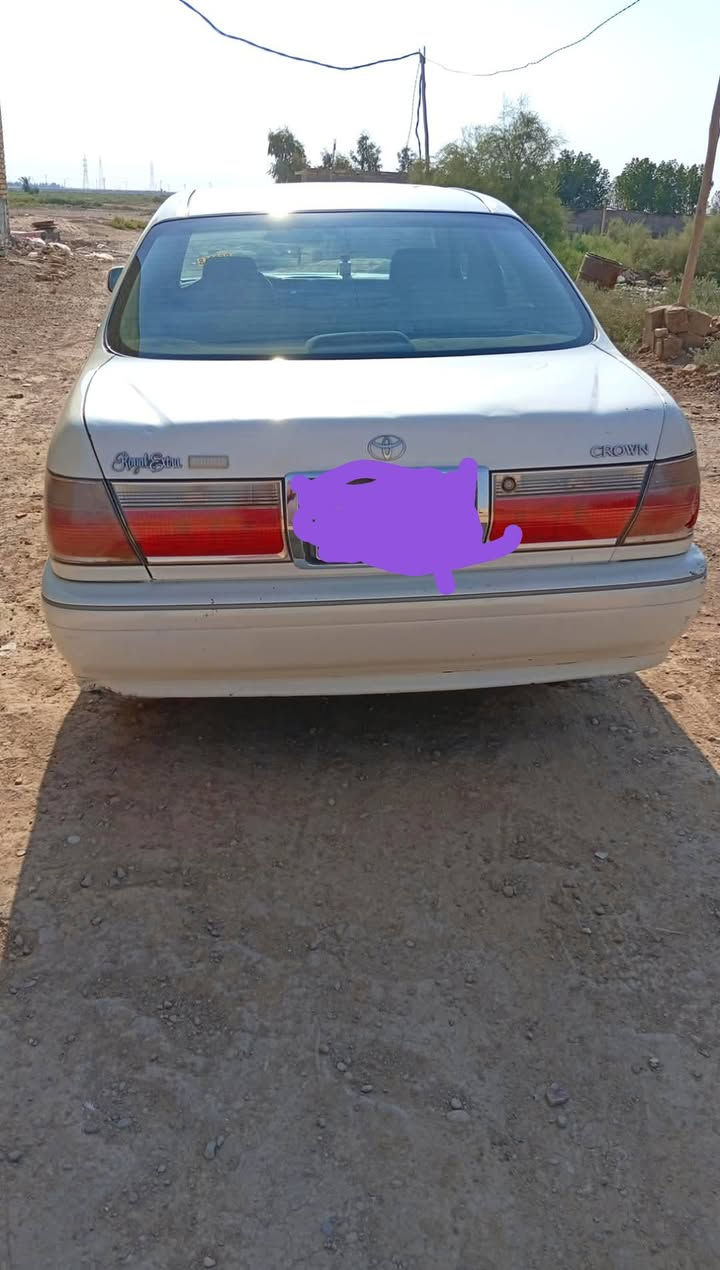 سلام عليكم. ملكة2003.متؤم طبق الاصل. شمالي. كص جنطة.
السعر28بيهةمجال قليل. 
***********.. السيارةبلعمارة.. تبريدثلج. طخم تاير. حدادية90بلمية
