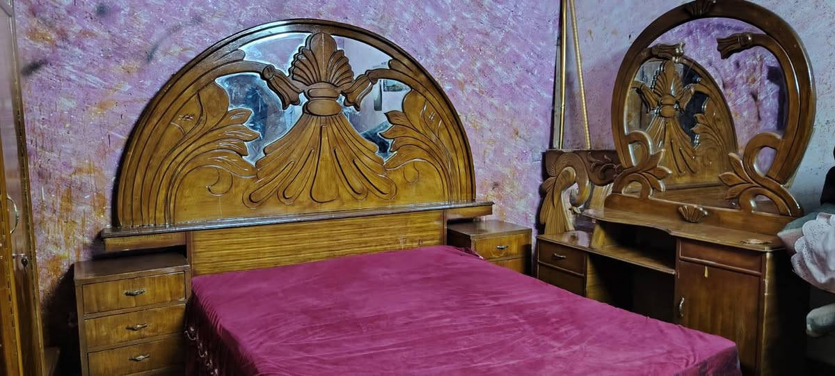 غرفه صاج 4 ابواب ملخق السعر350 ألف المكان الحسينيه الراشديه بغداد يوجد توصيل بل اجره التواصل على الرقم ‏‪***********‬‏
