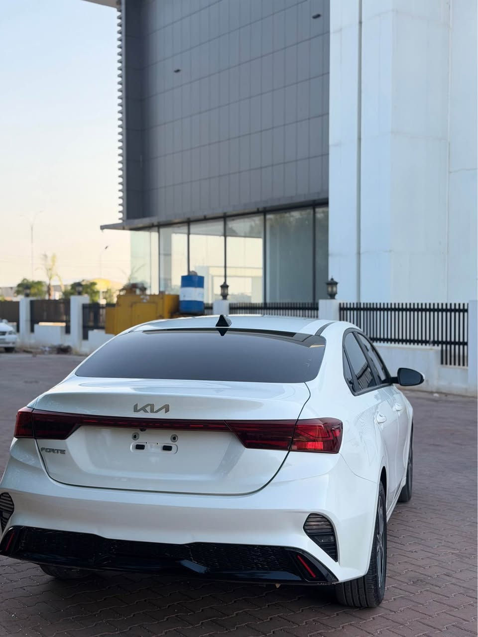 Kia forte 2024 
رجاءً اقراء تفاصيل قبل لا خابر 🙏🏻 
للبيع و مراوس رقم شمالي 
كيا فورتي ٢٠٢٤  مواصفات امريكي قطعه واحد بي صبغ جملغ وراء صفحة سايق بدون دواخل بدون ايرباگ بجم كبس  السياره بدون رقم كاتي دهوك ترقمها يا محافظة شمال تريد 
السيارة بعد صفر ماشي ٤٠ 
صور حادث موجود بل صور 
رقم الشاسي : 3KPF24AD8RE762915
رقم تلفون و واتس اب : ***********
عنوان : شيخان مفرق شيخان قريب عن الشيخان, نينوى
