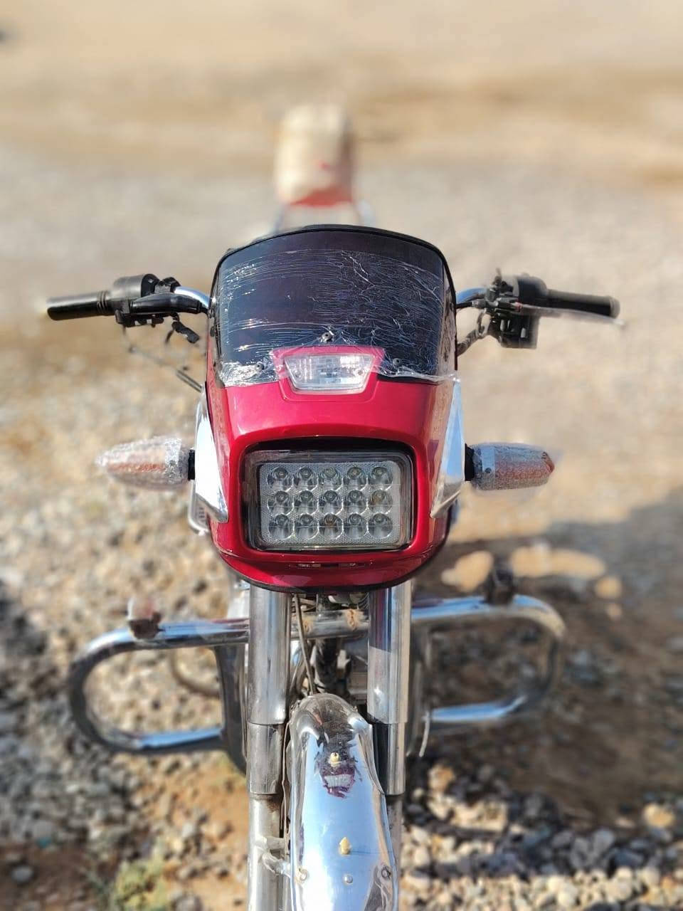 ماطور جني ابو الكله محرك مفتوح لاصرف ولا بخار موديل 19 منفيس بي
كهربائيات كلها شغاله بس تخلي باتري مال جنايه سعر 450وبي مجال 
***********
