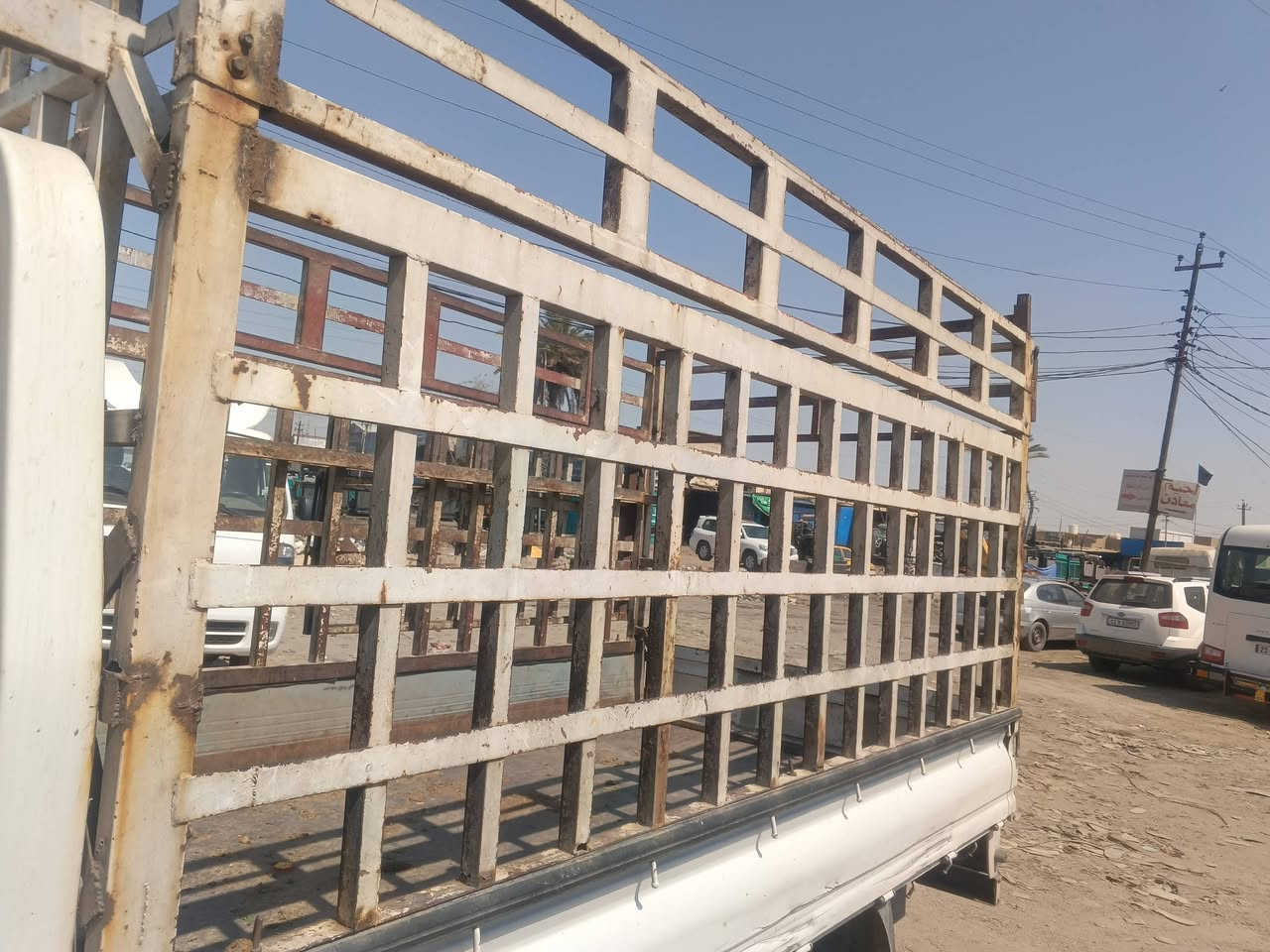 السلام عليكم محجر فحل طابقين البيع مكاني بغداد سعره 350وبي مجال بصيط ***********
