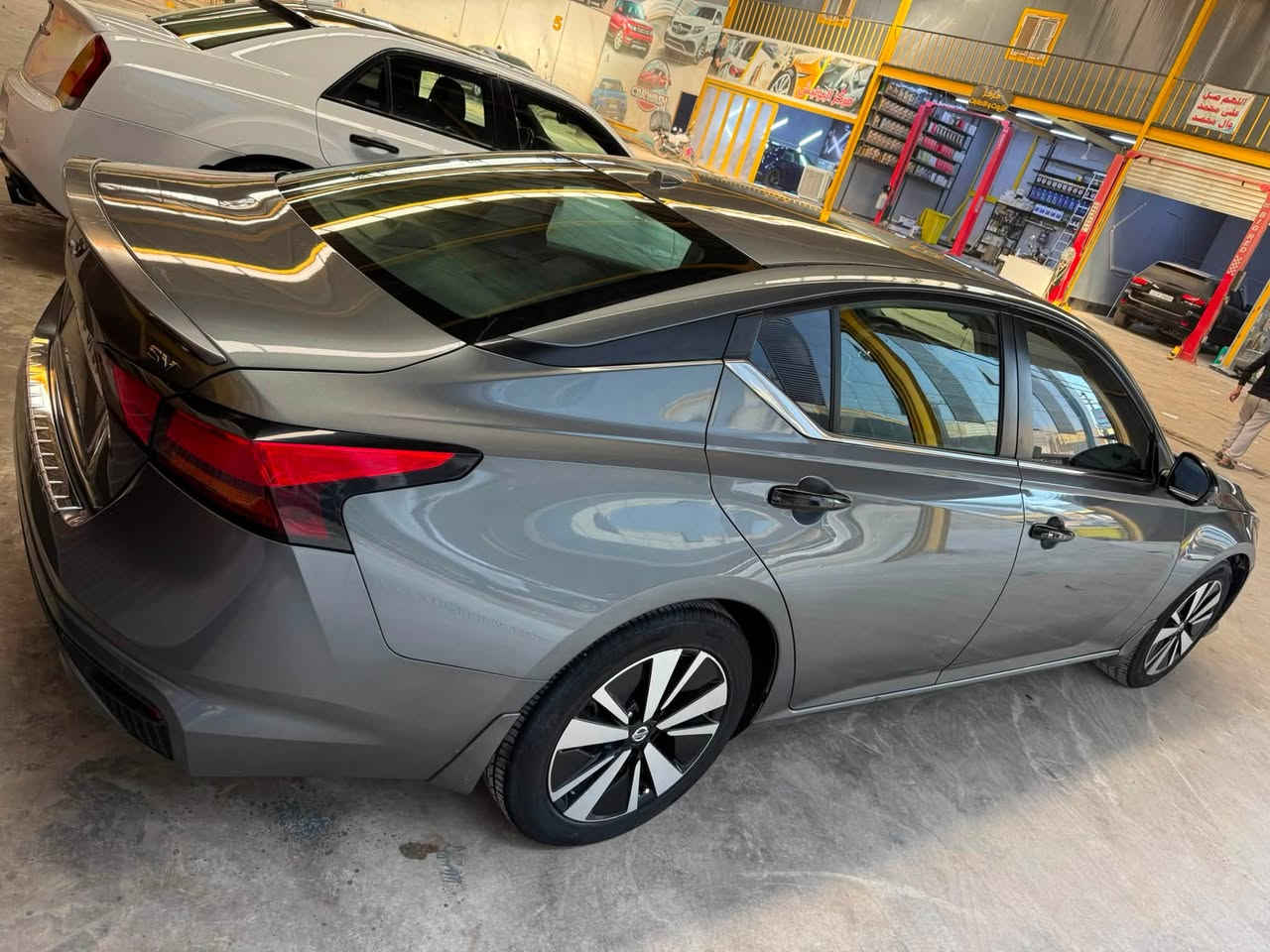 Nissan altima SV بلاص
موديل 2021 
مواصفات: 
فتحة سقف
رادار امامي 
رادار جانبي 
الضرر: بداية الجاملغ الامامي بارد فقط 
عدد المسافات : 63 الف Mile
رقم اربيل 
السعر 155 وبيها مجال 
***********
