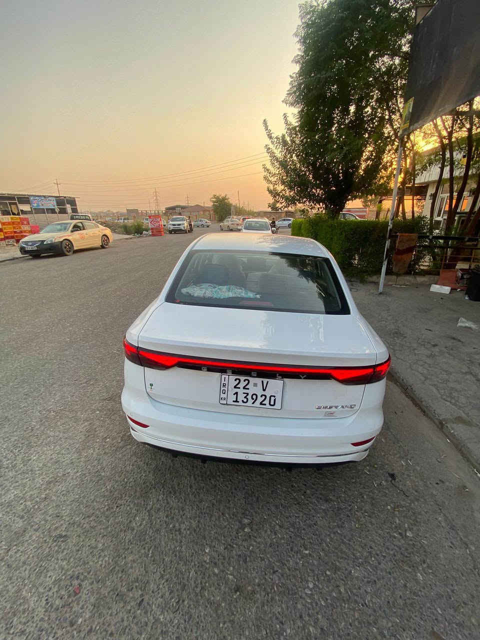 Geely٢٠٢٤
فول مواصفات ٧٢ هةزار رؤيشتوه سةيارةكة زؤر خاوئن وبئ كئشةيه گئر و مةكينة و كارةباياتى هةمووى بة شةرته 
چاملغى پئشةوة لاى سةكن صبوغة لةگةل بستةك
 بؤنيتى پى دى ئاره  
جاملغى دواوةشى قؤپه چاكنةكراوةتةوه بئ ناو گرتن 
پةرةشوتى نةتةقيوه
سعري ١٠٥ وةرةقة و مجال 
ژمارةى موبايل *********** 
 
سيارة جيلي ٢٠٢٤ 
فول مواصفات ٧٢ كم ماشي سيارة كلش نضيف گئر محرك كهربائي كلها بشرط 
بيها قطعة صبوغ جاملغ ١٠ سم بي دي ار 
إرباكات كلها بشرط سليمة
سعر سيارة ١٠٥ بيها مجال 
رقم موبايل بيها واتساب 
*********** أربيل, العراق
