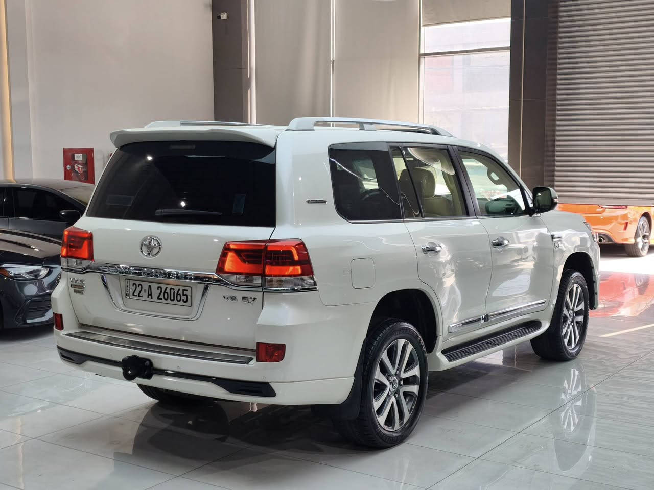 لاندكروزر 2016 VXS
لاندكروزر VXS 2016
ماشيه 81.000كم 
محرك V8 5.7
شركة سردار
فول مواصفات لكزس جك ورادار 
رقم اربيل فحص وهزه كله جديد
باسمي شرط تحويل ثاني يوم 
السعر 425 وبي مجال بسيط 
بيع فقط مااراوس
بيه 4 اماكن تعديل بارد 
العنوان اربيل 
***********
***********
