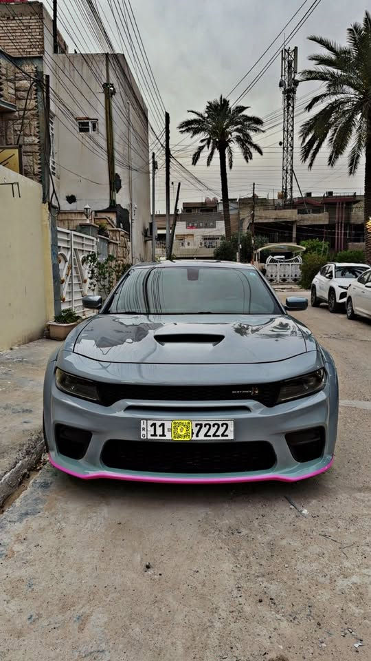 جارجر 2022 وايد بدي سكات باك SRT 6.4لون سموك ماشية 20 mi
ضررهة جاملغ مبدل نفس اللون بيهة مكان صبغ اسفل الجاملغ  فول مواصفات سلايد داخل احمر كزوز CARVEN شوتة AFR الاستفسار الاتصال بالرقم ***********

