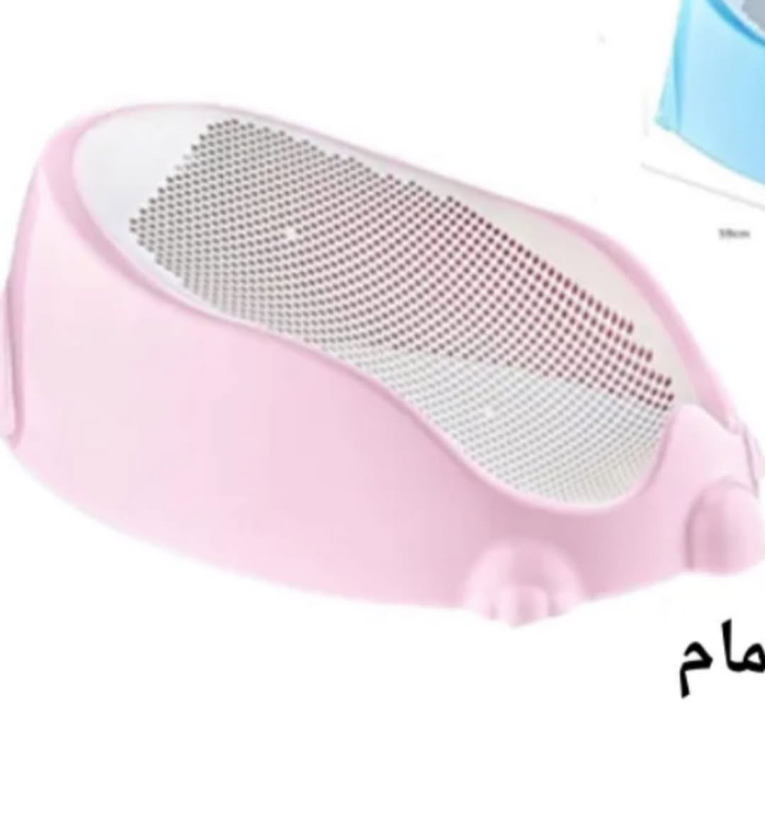 مرحبا 
عندي اغراض للبيع ممستعملات جديده مستخدمتها لان من كلشي جان عندي اثنين 
🥲🥲
وعندي اغراض للبيبي هوايه 
تواصل على الواتساب 
***********

نص مكتوب في الصور:
- مام
- حوض استحمام قابل للطي
- Kiro Baby
- 12
- 10