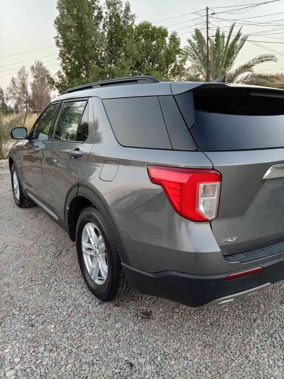 فورد إكسبلورر XLT 2022الموديل: Ford Explorer XLT
سنة الصنع: 2022
المحرك: 2.3 لتر EcoBoost
عدد السلندرات: 4 سلندر
القوة: 300 حصان
العزم: 420 نيوتن.م تقريباً
الگير: أوتوماتيك 10 سرعات
الدفع: خلفي RWD
الهيكل: SUV عائلية، 3 صفوف
الوقود: بنزين
الجنوط: 18 إنچ حسب مواصفات XLT
الشاشة: SYNC 3 قياس 8 إنچ
Apple CarPlay / Android Auto
كاميرا خلفية
حساسات اصطفاف خلفية
نظام Ford Co-Pilot360 للسلامة
نظام المحافظة على المسار
تحذير النقطة العمياء
فرملة طوارئ أوتوماتيكية
إضاءة LED
باب خلفي كهربائي
مقاعد صف ثاني منفصلة Captain Chairs
3 صفوف مقاعد
سعة خزان الوقود: حوالي 68 لتر
بلد التصنيع: الولايات المتحدة �
📋 الشاصي: 1FMSK7DH1NGA76607
الضرر/ تبديل بنيد بلاد + باب السائق أيضا بلاد
رقم أربيل تحويل مباشر
السعر ٢٣٠ ورقة وبيها مجال بسيط ان شاء الله
الهاتف ***********
