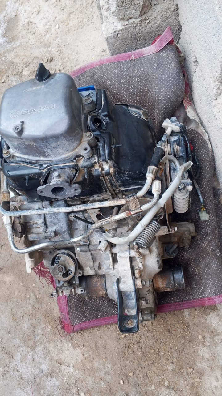 مساء الخير للجميع مكينه للبيع موديل 20 مجفته شريكه نقصها بس كير  اني مكلف بل نشر عنوان بابل لحمزه لغربي وهذا رقم راعيها ***********
