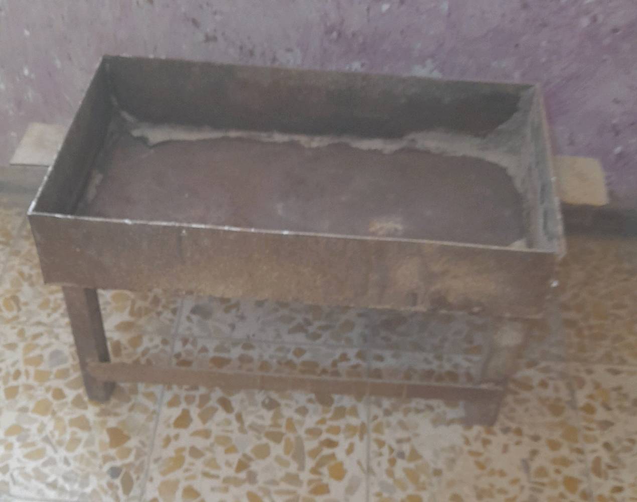 قفص مكيف عدد ٢ سعر الواحد ٢٥ الف وستلايت مع اولمبي ب٢٥ الف و  واتربم عدد ٢ سعر الواحد ١٠ الف ومنقله ثكيله قويه ب٢٥ الف وبيها مجال زعفرانيه شراي يتواصل *********** وات ساب