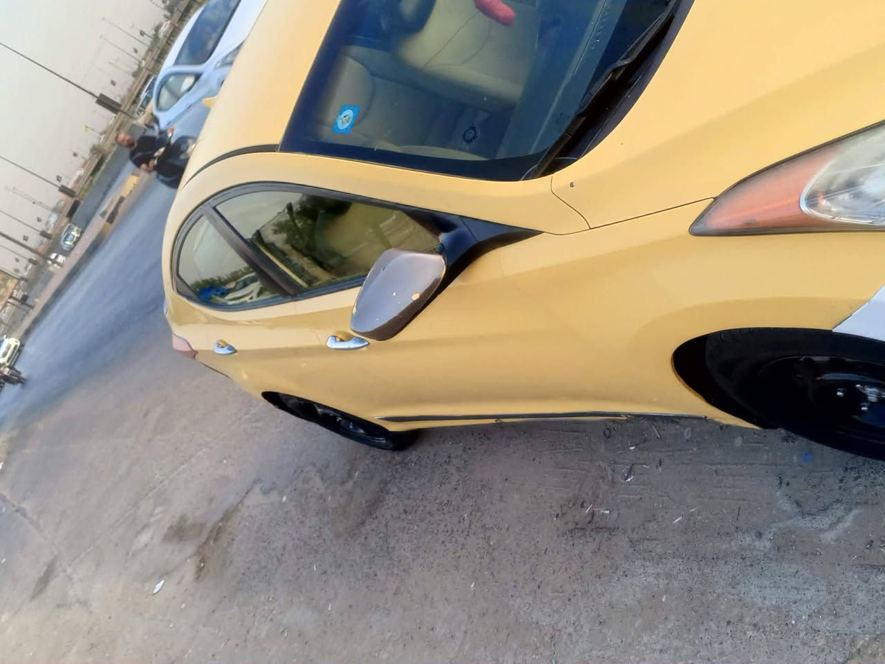 سلام عليكم الانتره مديل ٢٠١٢ رقم بغداد بسمي تحويل ثاني يوم سياره حادثه جاملغ خلفي بدون دواخل مكان سياره بغداد سعر ٨٠ هاذه رقمي ***********
