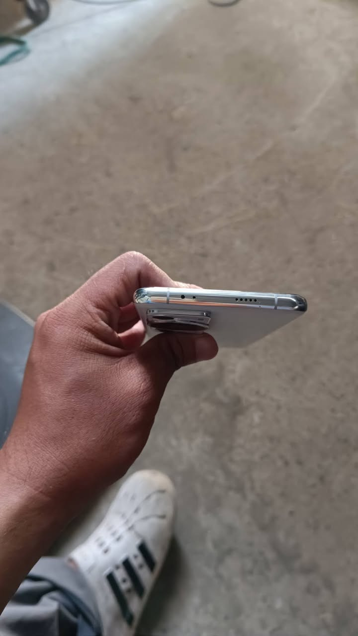 P60 pro
الذاكره ٢٥٦ رام ٨
نسخه  خط واحد
فقط كفر وياه
للبيع او مراوس السعر 400
 الرقم ***********
