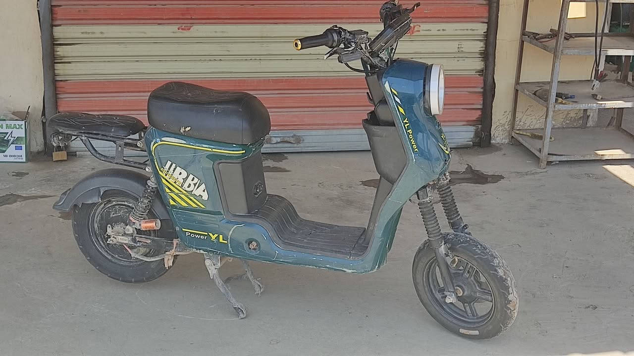 سلام عليكم...
دراجة R9موديل 2025 بدون بطاريات چف تراب ابيع 
سويجين وبصمه وكارت ويا 
السعر ب180وبي مجال
 للاستفسار اكثر الاتصال على الرقم التالي ***********
مكاني الحويجة
