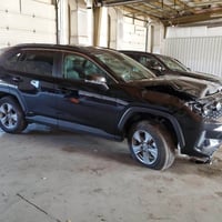 Rav 4 XSE HYBRID 2023 ‎اسود 2.5 L  4 CYLINDER ماشية(26) الف "السيارة م...