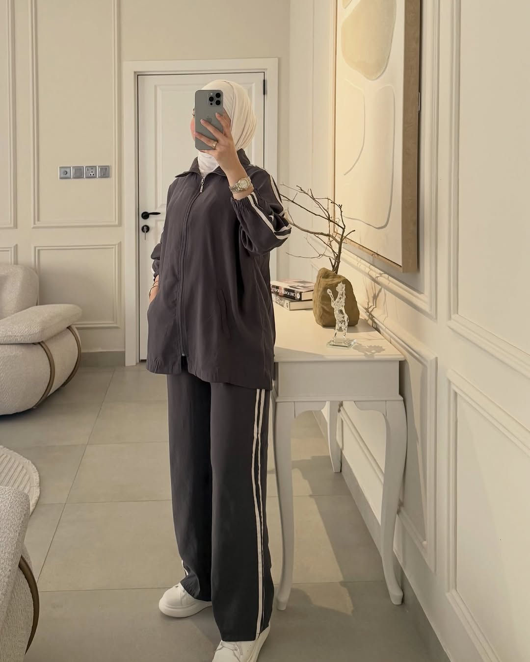 الكولكشن خريفي  غير ويانه ❤️‍🔥 

سوت دااابل ايطالي كوالتي عالي 

السعر : (25

القياس:  38 40 42 44 46 48

🔗توصيل البصره 5 💸المحافظات 8🔗

العنوان بصره بريههً شارع مستشفى النور مجمع رونزا 

#للحجز_او_الاستفسار_مراسلتنا_دايركت📩
واتساب ***********
#ازياء_رونزا #ازياء #اكسبلور #سوت

نص مكتوب في الصور:
- 25 ألف