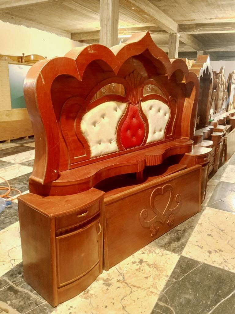 معرض حسين الكعبي العنوان ميسان جمعيات بداية الاربع سايدات مجاور البانزيخانه جديده تصل *********** عمارة, ميسان
