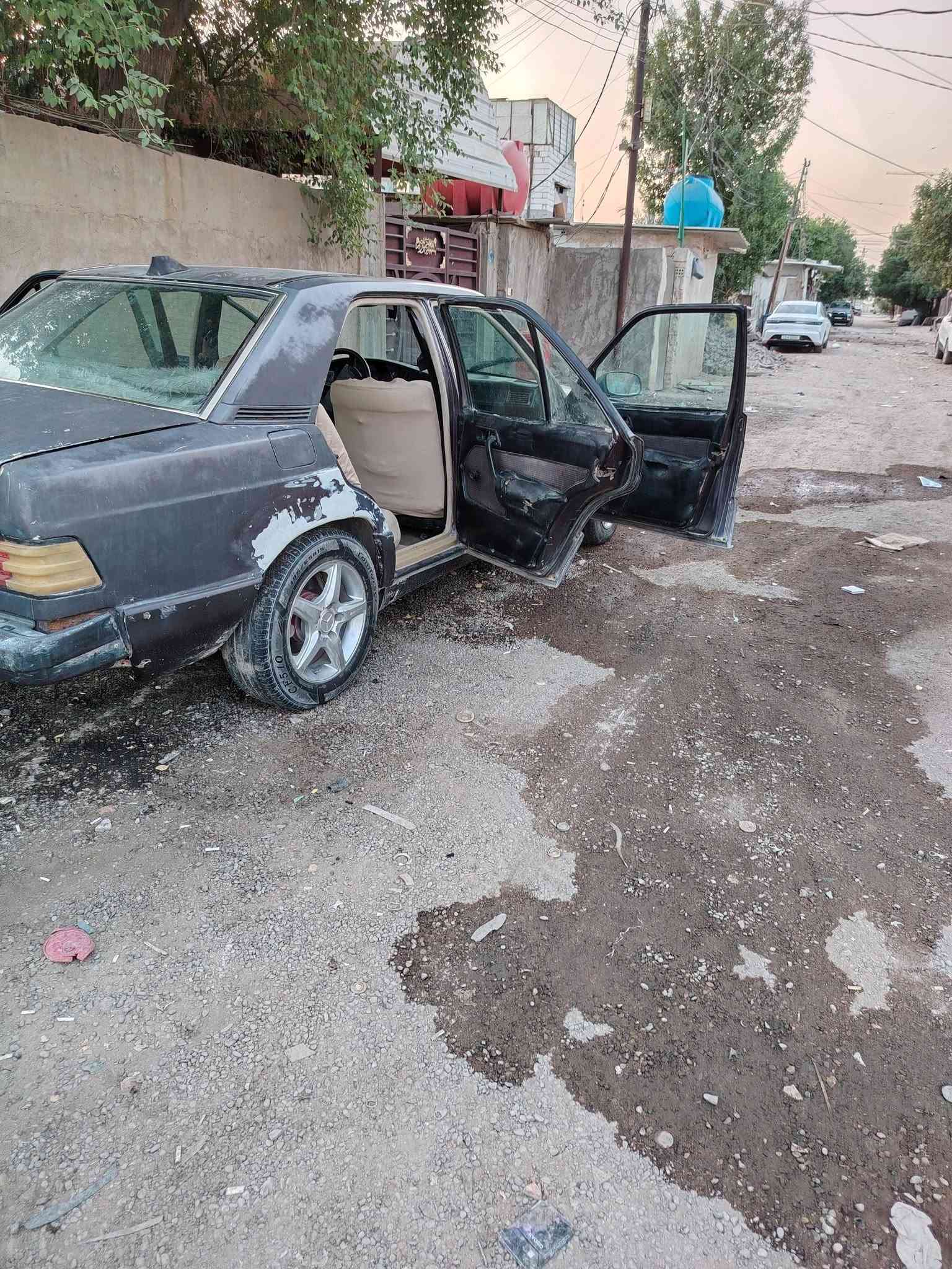 الهم صلي عله محمد والي محمد 
سياره مارسيدس دب ابيع عله وضعه مكينه  محوره  كامري
هيه وكيره جاهزة  
كير وتماتيك مكينه مجفته جديده سنويه صاقطه رقم انجليزي  بيع عله وضعه سياره ٢٥ وبيه مجال مكاني بغداد 
شعله رقم ***********
