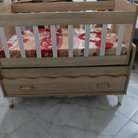 جربايه طفل • مستخدمة شهر • مع الدوشك