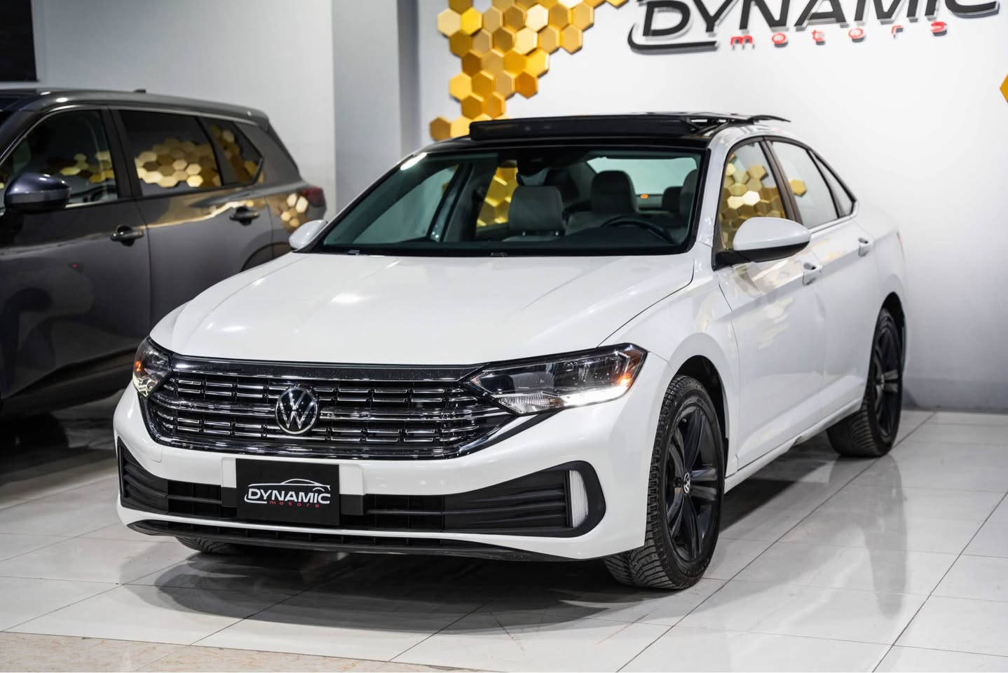 2024 VOLKSWAGEN JETTA FULL⚪️⚪️
سعر : 🔥🔥🔥
موديل :2024
مواصفات : SE
محرك : 4 سلندر
وارد : امريكي
عداد : 36,000ميل
صبغ : 2 قطعة بدون داخل
ارباك : ستيرن و بردة
رقم : ( موقط) ( كاتي)
ناونيشان هةولير جادةي حديد و خشب پيشنگاي دايناميك موتورز
بو زانياري زياتر پةيوةندي بكةن بة وتس اب
*********** أربيل, العراق
