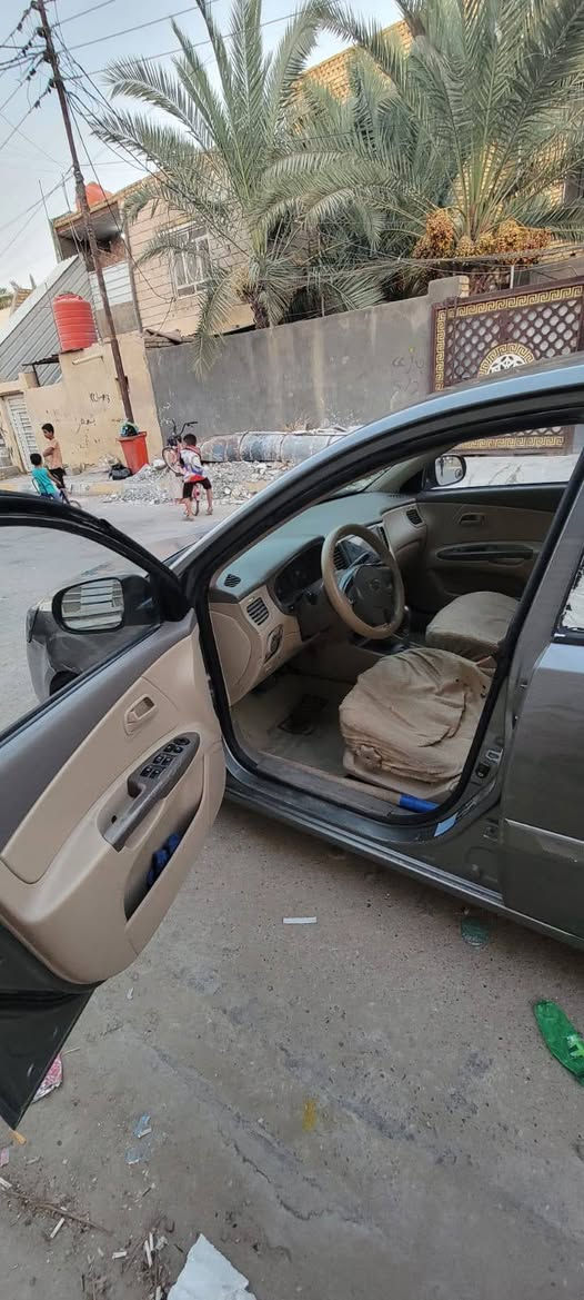 سلام عليكم كيا ريو 12 خليجي 1600 جاهزه مكينه وكير وتبريد ثلج سعر 78 وبيهه مجال قليل مكان ناصريه مركز.  ***********
