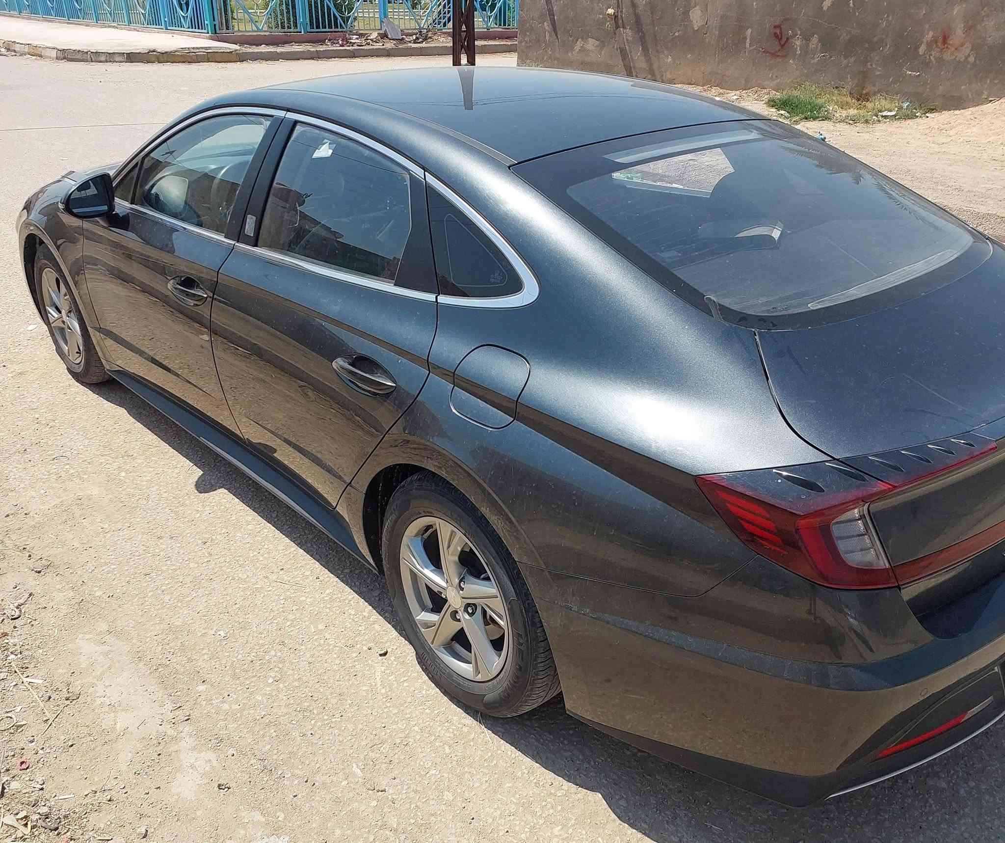 السلام عليكم
سوناتا 2022 
وارد كوري غاز بلادي خط واحد 
رقم بابل 
السياره بيها فقط الي بالسونار 
الباقي كفاله 
البيع فقط 
السعر . 175 وبيها مجال 
العنوان.  بابل / الشوملي 
رقم الهاتف. ***********
