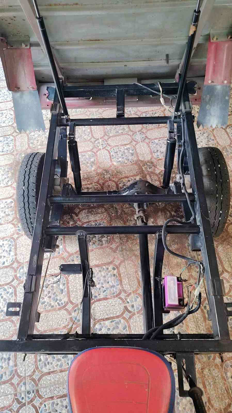 السلام عليكم
ستوته للبيع ام الطير(صقر) جمرة فحل 
موديل 2023 
نضافه جديده لك كارتون 
شرط لازنجار ولا خياس ولا لحيم ولا جراد 
الاصوليات 5 اوراق والسادسه المكاتبه 
الستوته بحاله الوكاله تجي اشيلك الخشب مال بدي زلغ متلكه جوا الخشب لازنجار ولا جراد شرط 
تايرات جواها تخم جوبلس كيا عريض شديتهن وبعد مطلعت بيها 
كهربائيات كامله مثل ما موضح ؤ للعلم موجوده بالمقطع التشغيل نكره سلف للامانه صار شهر ممشغله والتشغيله كدامك بالمقطع
مكان الستوته ديالى قرب جديده الشط 
الـسعـر 1,850 ؤبيها مجال حك جيتك شي قليل. للاستفسار خاص او على الرقم ***********
