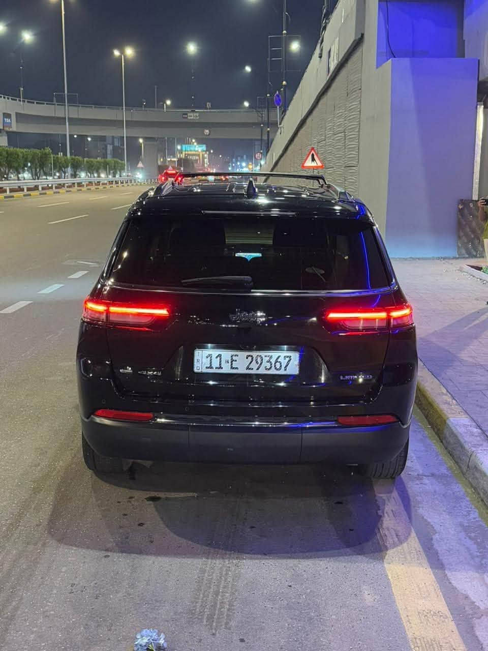 جيب 2022
فول مواصفات VIP
جيب كراند شيروكي لمتد L 7 ركاب وارد أمريكي عدا الفتحة محرك 6 سلندر حادثها ربع جاملغ وبنيد وتم تصليحها بدبي بإشرافي الشخصي البنيد مبدل وكالة بدون صبغ والجاملغ مصبوغ فقط ربعه
إيرباق ستيرن ودشبورد راجع سستم كامل بدون أي ضرب شاصي أو لغد والفحص بأي مكان
صور التصليح متوفرة بالمنشور
الممشى 55 ألف كيلومتر مو ميل رقم بغداد اللوحات الجديدة باسمي كشنات جلد منفصلة تدفئة وتبريد رادار أمامي وحساسات أمامية وخلفية نظام صوتي Harman Kardon
شاشة كبيرة تبريد ثلاث قطع مكينة وكير مكفولين الموقع بغداد
سعر٢٧٥ وبي مجال
التواصل واتساب فقط ***********
