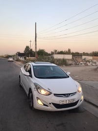 عندي الانترا ٢٠١٦ خليجي السياره محرك ١٨٠٠ سياره نضيفه بس بيه اشويه صبغ...
