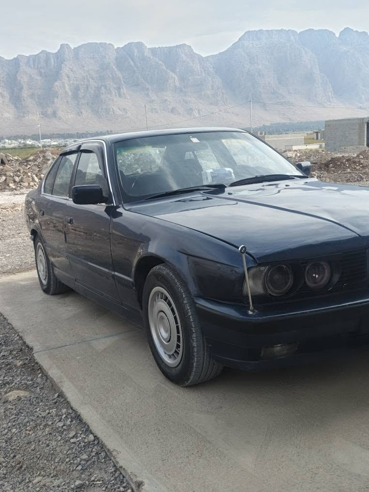 بي إم دبليو 525i • ١٩٩١ • رانية