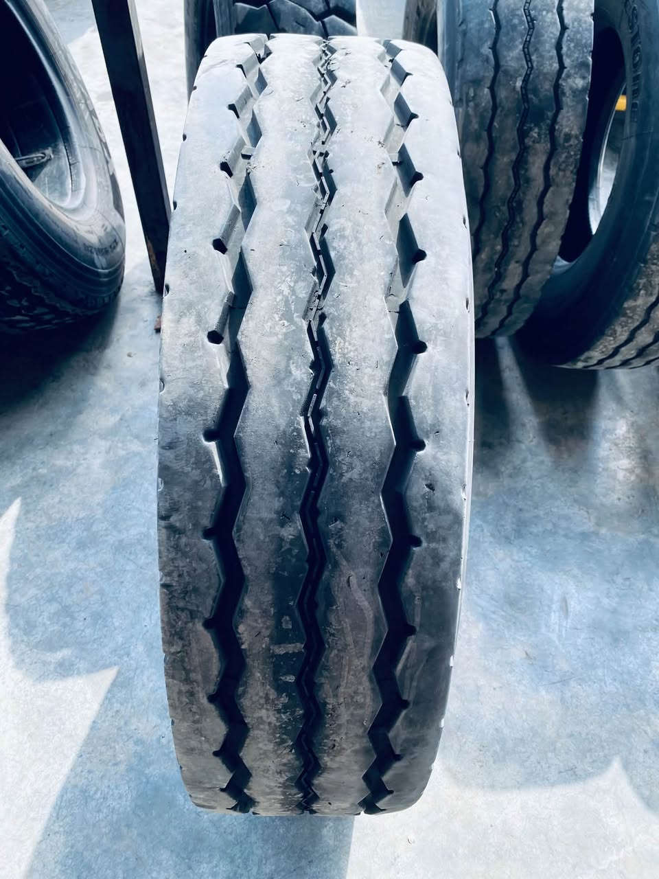 تايرات 22R13 • برجستون • بغداد نهروان