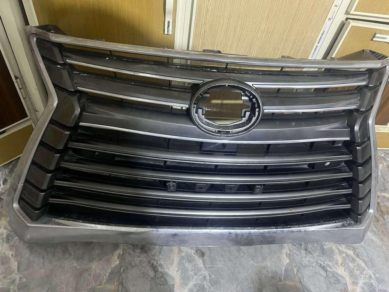 شباج الكزز مديل ٢٠١٧البيع   ***********
