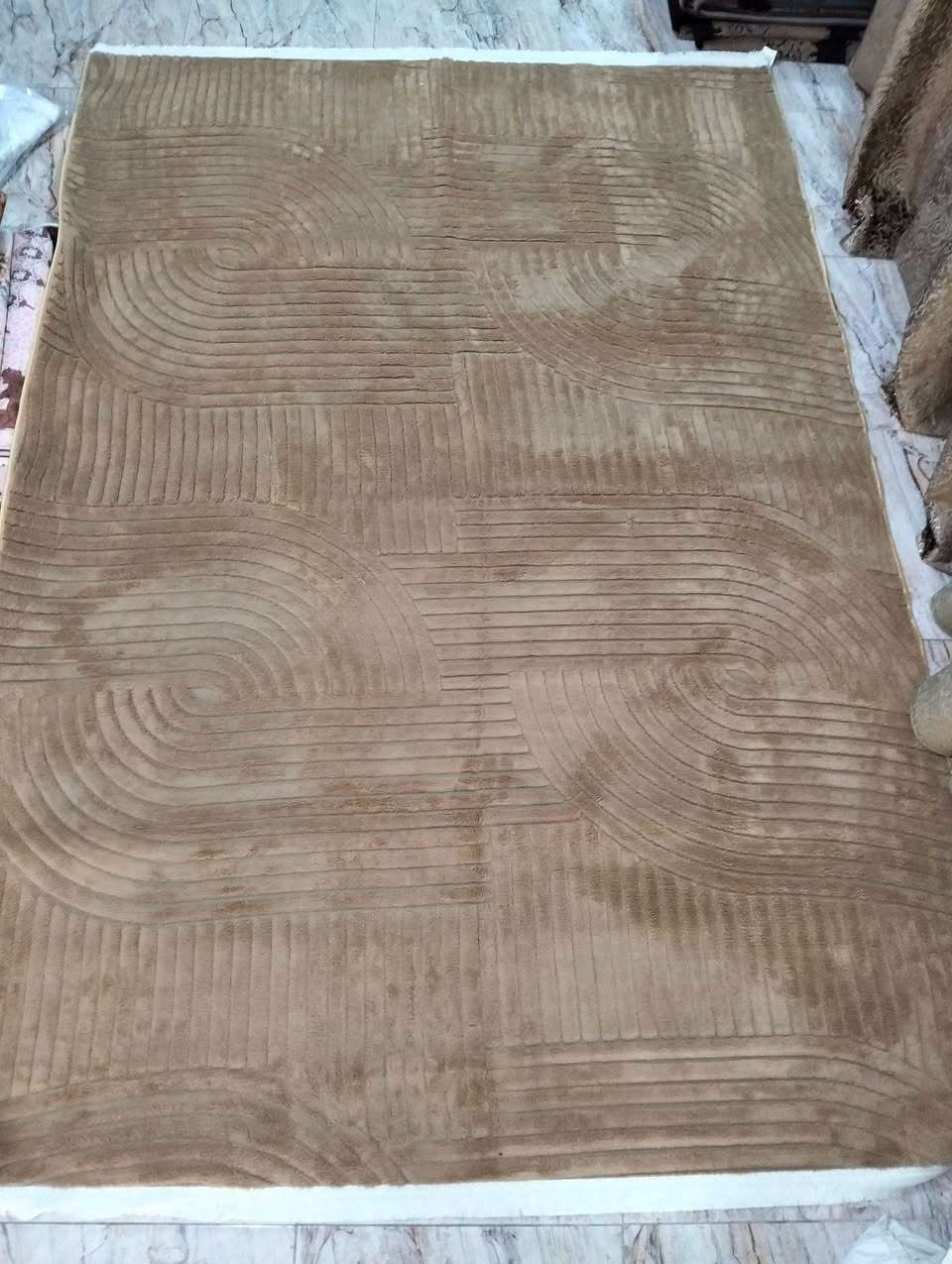 بوهيمي قياس 2 في 3 السعر 25
الظهر كابوي ثقيل 
العنوان شارع الجاهزة مقابيل محل كرزات حمودي يوجد توصيل داخل بعقوبة ***********
