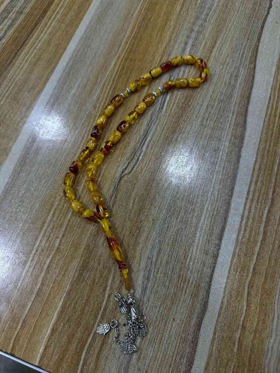 أهل الصنف والكهرب.. الزين يفرض نفسه 🔥
مسباح كهرب طبيعي معرق، ألوان تفتح النفس وخامة تشرح الصدر.
• ريحة صنوبرية مع الاستخدام.
• قصة متناسقة وخراطة ممتازة.
