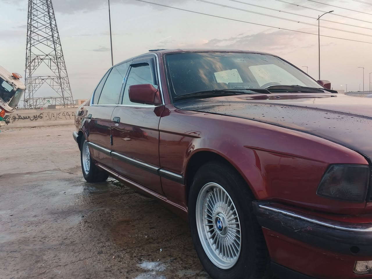 بي ام دبليو 750 • موديل ٩٢ • رقم بغداد