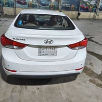 سياره فول من عده البصمه 2015 مكاني بغداد ١١٥ وبيها مجال بسيط 078006420...
