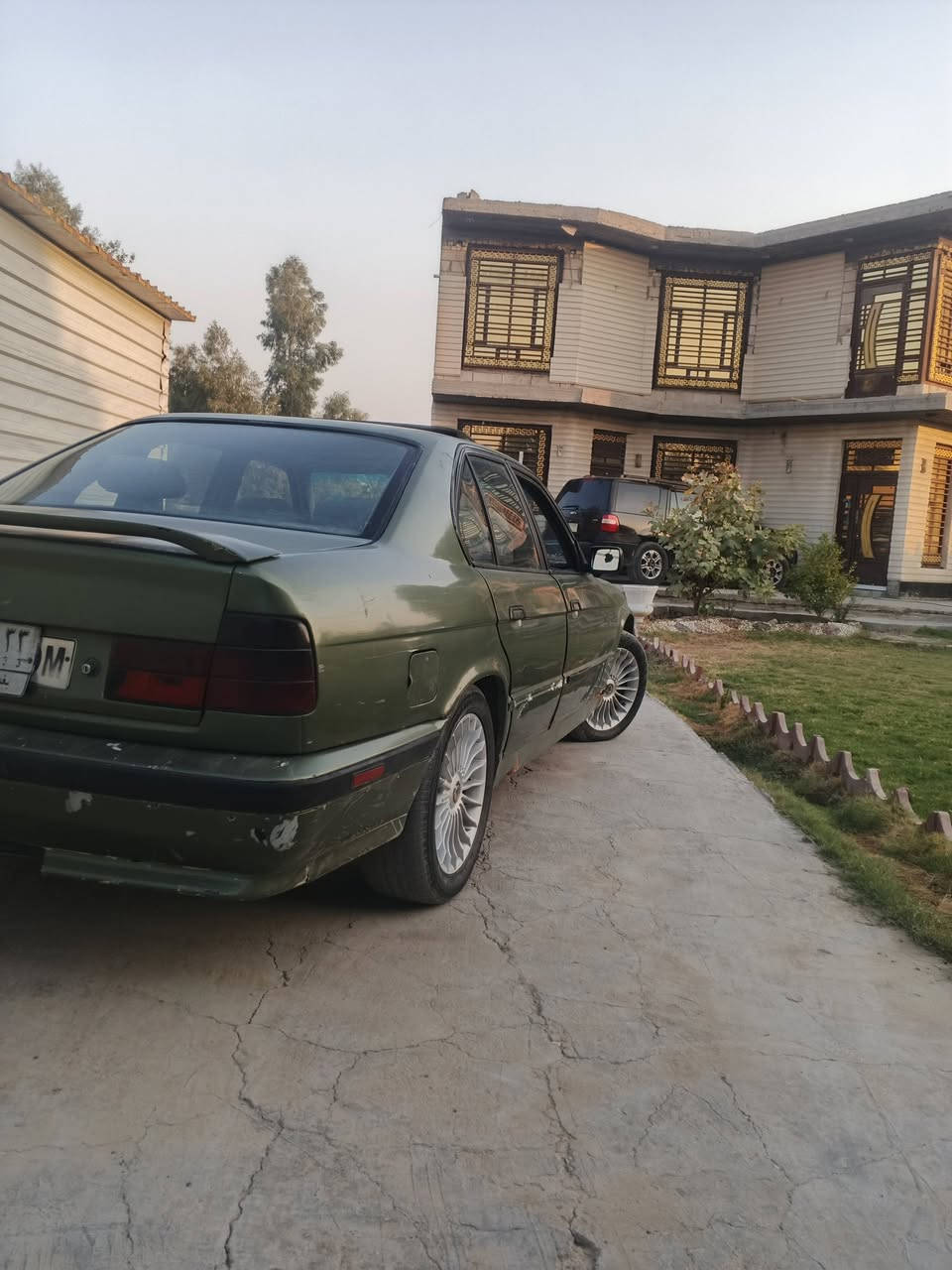 {BMW520}
1/اصل مسكر عدل موديل92 بجم عريض 
2/كير ومكينه بشرط
3/فتحه +دبل جكمجه+دبل ارباك+ستيرن كهرباء+
4/لون موميز /شرط التحويل وعقد مروري
5/رقم بغداد مشروع وطني 
6/ويل البينه اصلي+تخم تاير
7/نقص صدر خلفي 
8/نقص صبغه وتلكيط خياس
9/مكاني جبله سعر27 /وحكوجيتك ورقه/26قفل قفل معجبك السعر لا تتصل لن مابيع جوه هل سعر وبل خدمه
                       ***********
غرامات200تنزل منل سعر ونقد مابقي عليه درهمـ
ــــــــــــــــــــــــــــــــــــــــــــــــــــــــــــــــــــــــــــــــــــــــــــــــــــ
