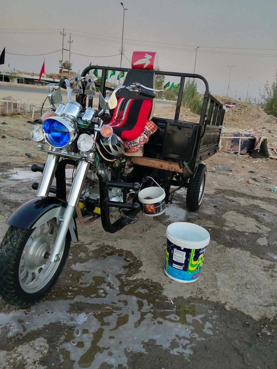 السلام عليكم ستوته للبيع موديل 2014 ماعيزه شي السعر 1600 وبيه مجال المكان دوانيه ***********
