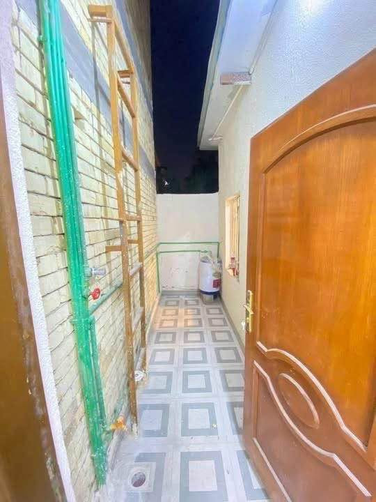 بيت للايجار في الجبيله
موقع ممتاز
بناء حديث
نصيف جاهز للسكن
يحتوي على
غرفتين
استقبال
موزع
صحيات
مطبخ
سعر الايجار 750
للمعلومات اكثر الاتصال على الارقام
او زيارة موقعنا 
البصره _ شارع عام حي الزهراء _ قرب مستشفى النفط 
***********
الذهبي للاستثمار العقاري
مجاز قانونياً البصرة, العراق
