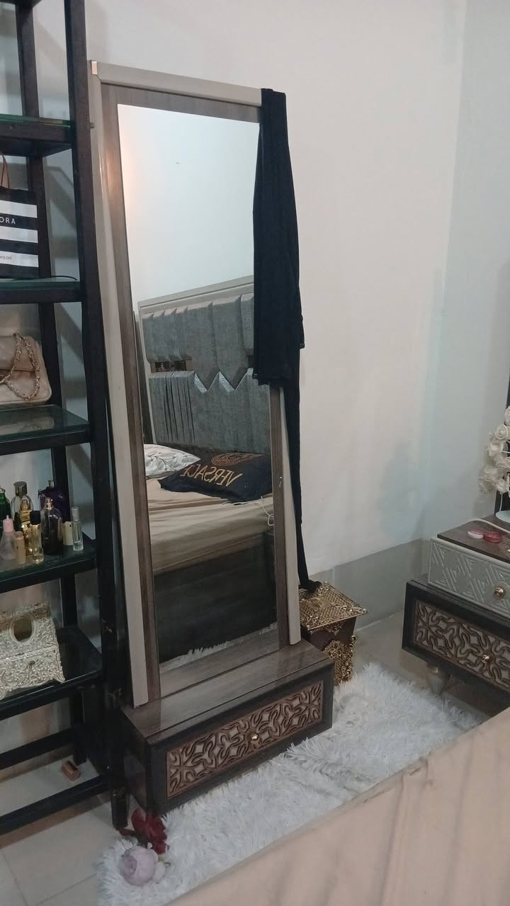 غرفة نوم للبيع تركيه *********** واتساب
