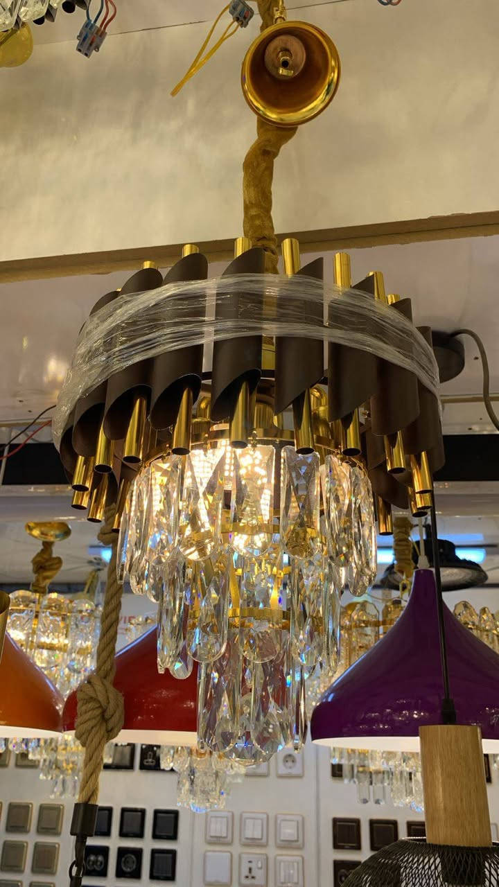 ✨ ثريا للبيت ✨
🖤 بوري أسود + بوري ذهبي + بوري فضي + بوري جوزي
📏 القطر: 30 سم
💰 سعر الزوج: 80 ألف فقط
📍 العنوان: الناصرية 
🚚 متوفر توصيل داخل الناصرية
🔧 متوفر شد وتركيب الثريات
📞 للاستفسار والحجز: ***********
