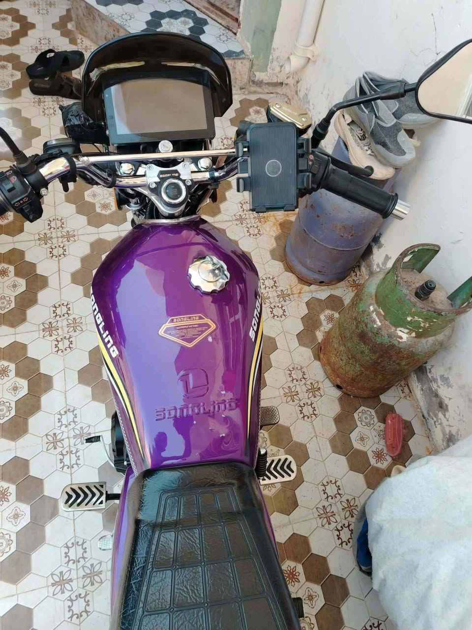 للبيع دراجه سيفان موديل 26 محرك 200 ديالى ناحيه السلام ***********

