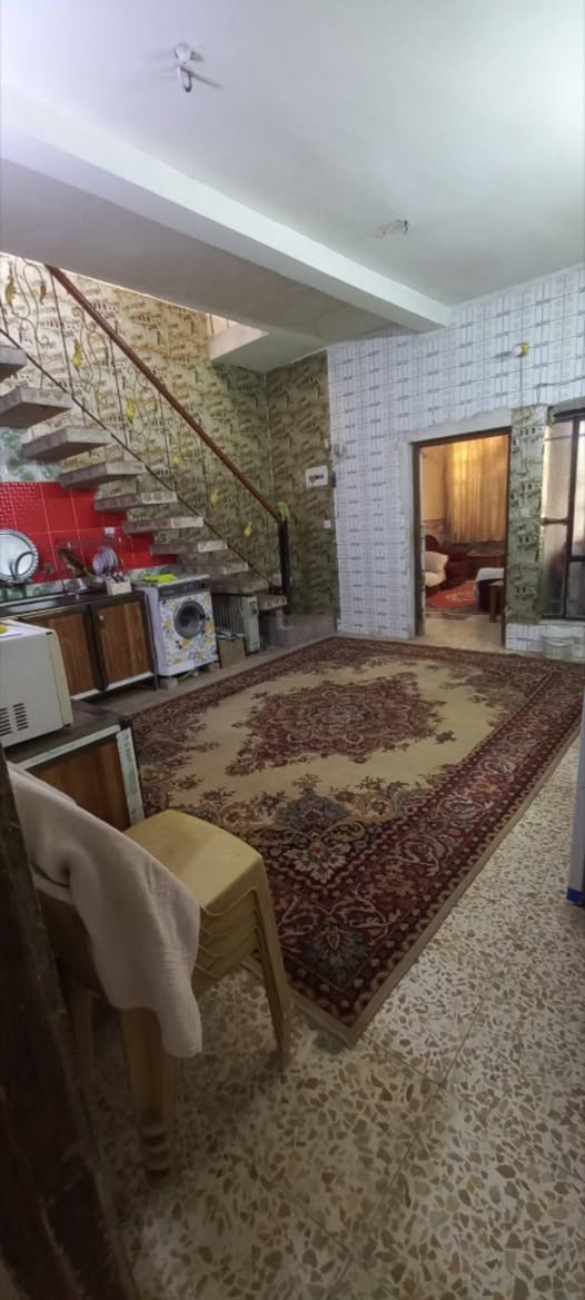 بيت ١٠٠م للبيع
بيت ١٠٠متر للبيع واجهه ٥م ونزال ٢٠م
يحتوي البيت على
. مدخلين
. صالة
. مطبخ كبير
. حمام داخلي وحمام خارجي
. غرفة نوم
الطابق الثاني// غرفة نوم واحده
الموقع// الغزالية -شارع المدارس- مربع اساور ثاني فرع
للاتصال ***********
السعر ٢٣٥مليون
